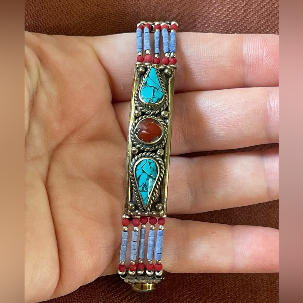 Vintage ESTATE SALE Tibetan Turquoise
Chips Red Coral Bracelet